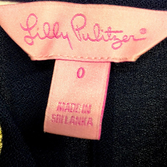 Women’s Lilly Pulitzer navy with gold trim front zip dress. Size 0. Like new - Picture 2 of 3